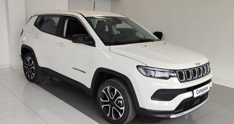 Jeep Compass cena 155000 przebieg: 5, rok produkcji 2024 z Żyrardów małe 137